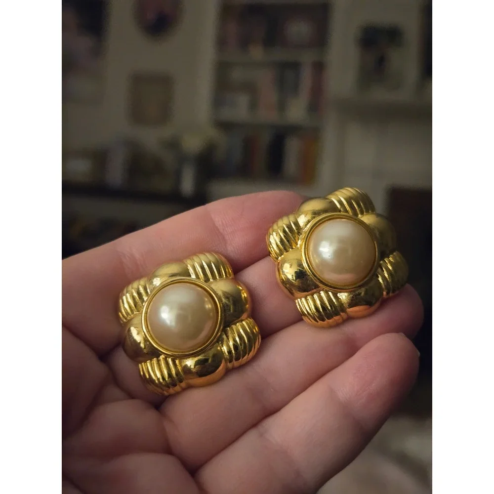 Joan Rivers Faux Pearl Goldtone Square Earrings Chunky Statement Vintage